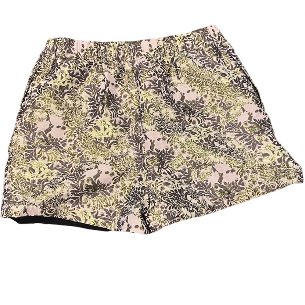 NWT Free People tapestry shorts, never worn in pristine condition